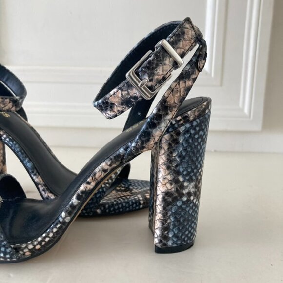 Express Animal Print Blue Peep Toe Ankle Strap Heels Sz 8 - Picture 3 of 8